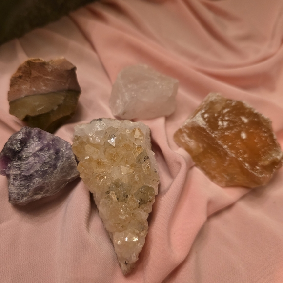 Assorted Geode and Crystal Collection - Picture 5 of 5